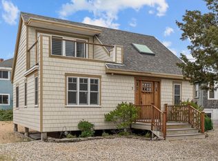 2 Harbor St, Newburyport, MA 01950