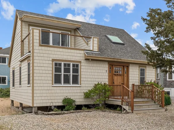 2 Harbor St, Newburyport, MA 01950