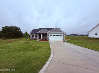 32 Tanseyleaf Dr, Smithfield, NC 27577