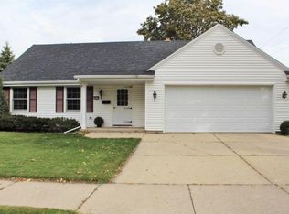 2618 Lillian Ct, Appleton, WI 54911