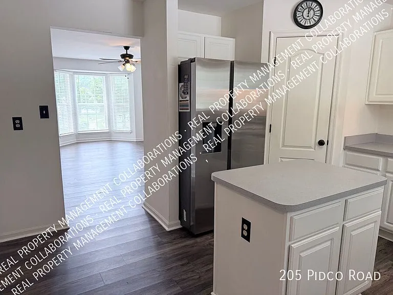 205 Pidco Rd — Photo 8