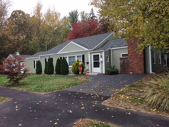 3rd image of 21 Hillside Ave