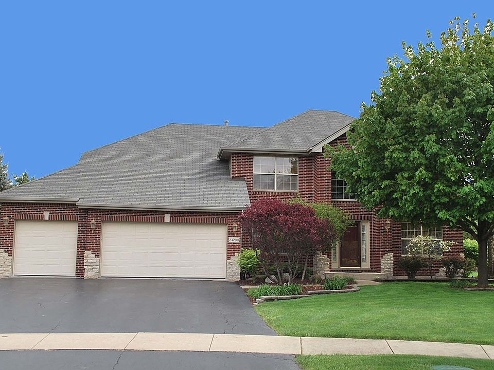 1st image of 24200 Norwood Dr