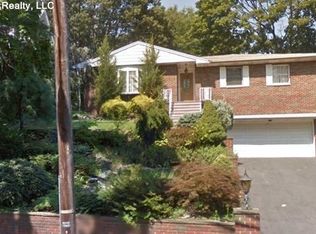 201 Hillside Ave, Nutley, NJ 07110