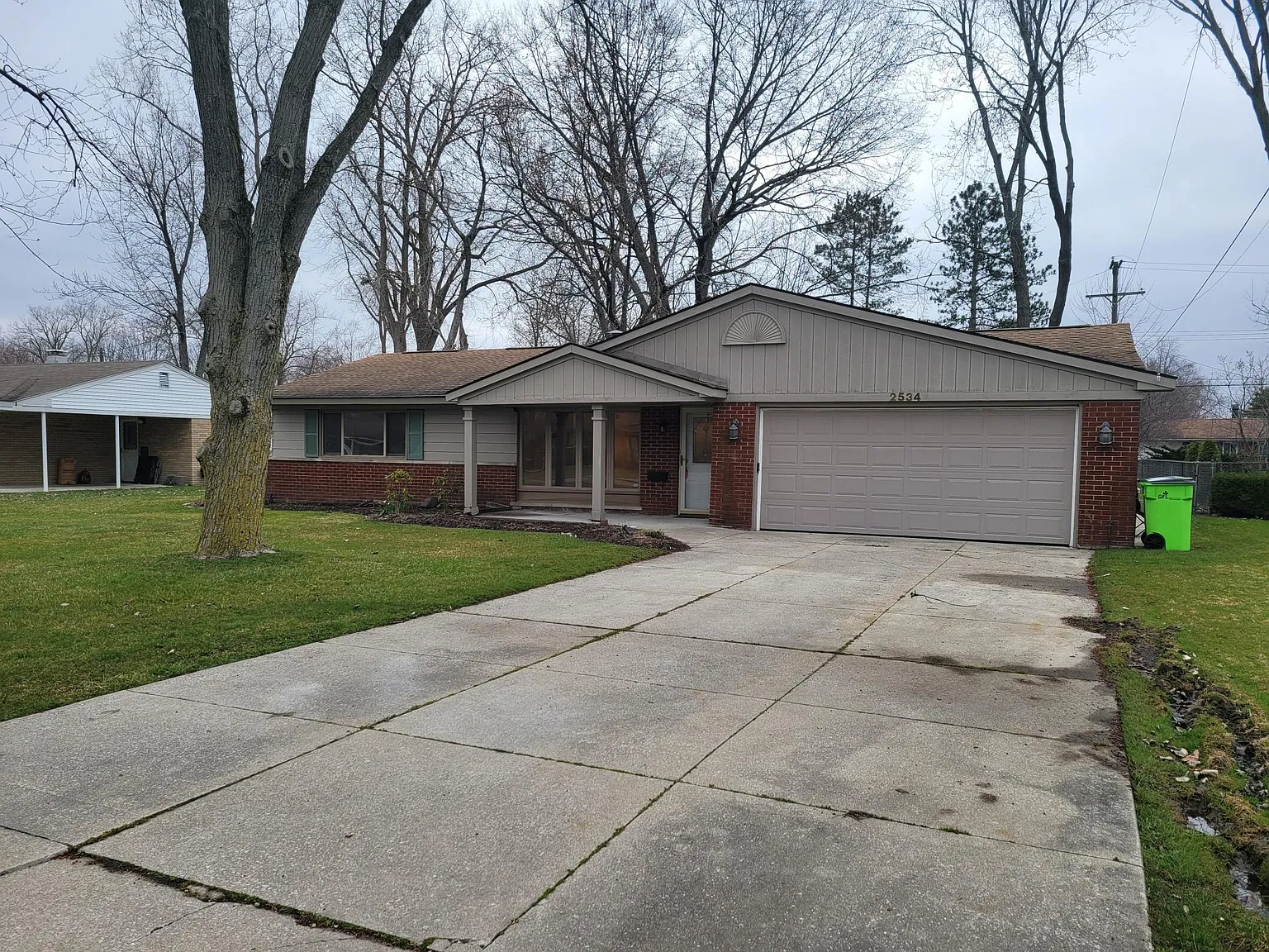 2534 Depew Dr photo 1