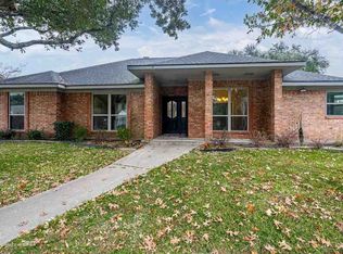 208 Spring Valley Rd, Henderson, TX 75652