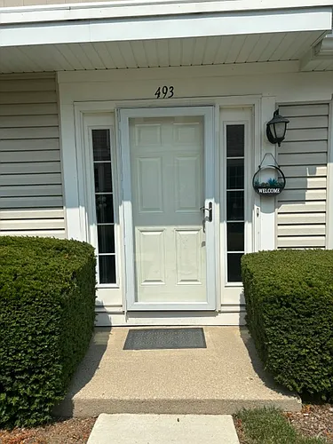 493 Le Parc Cir Photo 1 493 Le Parc Cir Photo 1