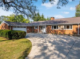 7665 Valley Vista Rd, Independence, OH 44131