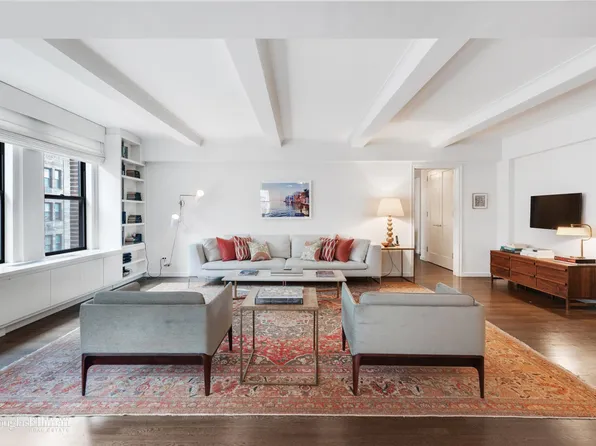 30 Beekman Place image 1 of 12