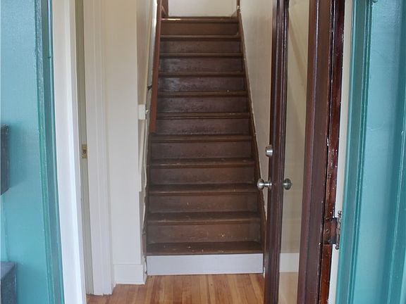 3rd image of 1039 5th St #B