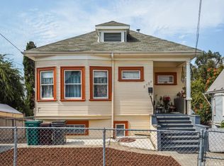 3707 Carrington St, Oakland, CA 94601