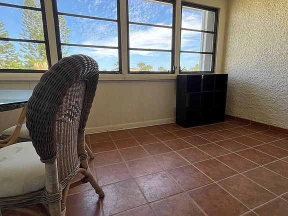 5th image of 1561 NE 12th Ter APT C9