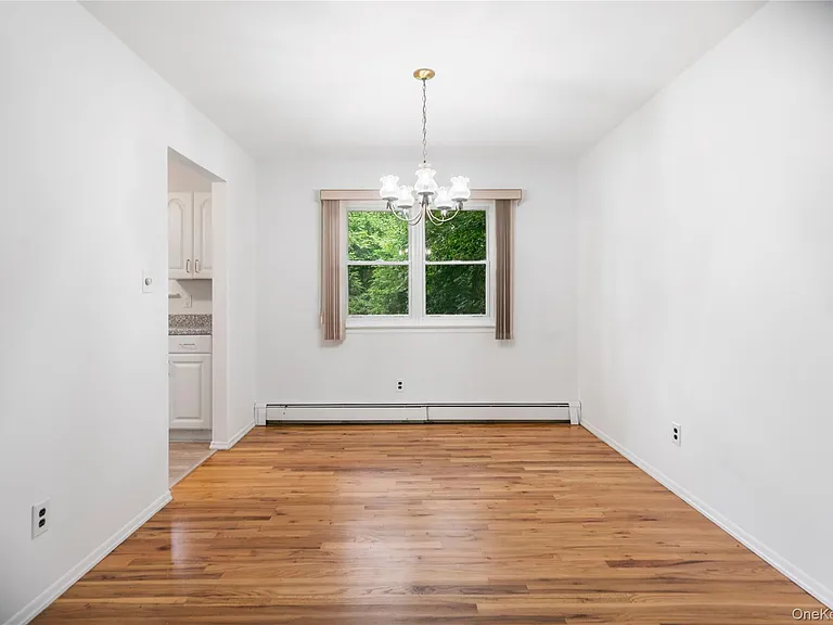 39 Wolfhollow Rd — Photo 9