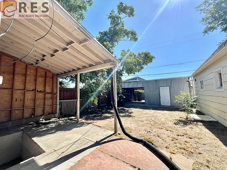4420 Pennsylvania St — Photo 18