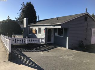530 Willow St, Brookings, OR 97415