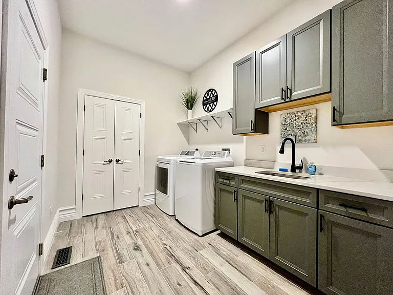 4817 Granada Ct — Photo 8