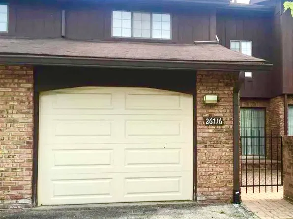 26716 Summerdale Dr #1, Southfield, MI 48033