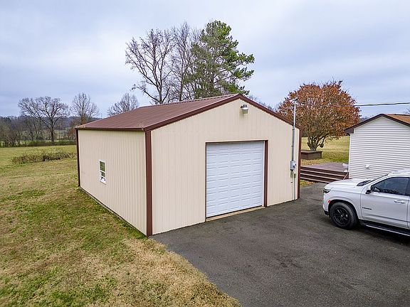 4th image of 7120 Highway 140 W