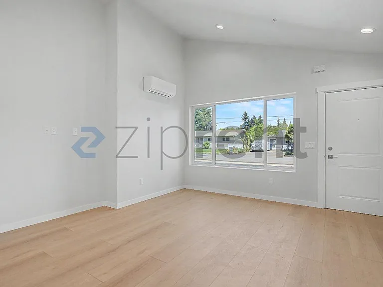 4327 Arnold St NE #4327 — Photo 8