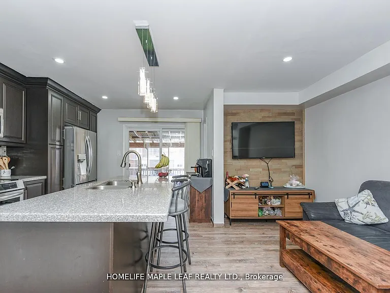 100 Alaskan Summit Ct W — Photo 31