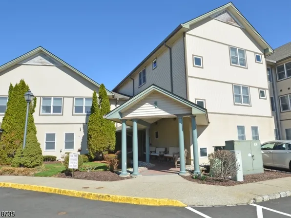 37 Park Edge, Berkeley Heights Twp., NJ 07922