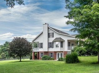 21 E Chasis Ct, Mills River, NC 28759