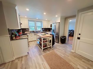 28 Spezzano Dr, Riverside, CT 06878