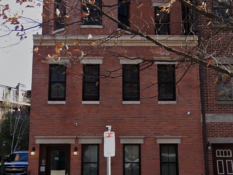 Building Photo 3