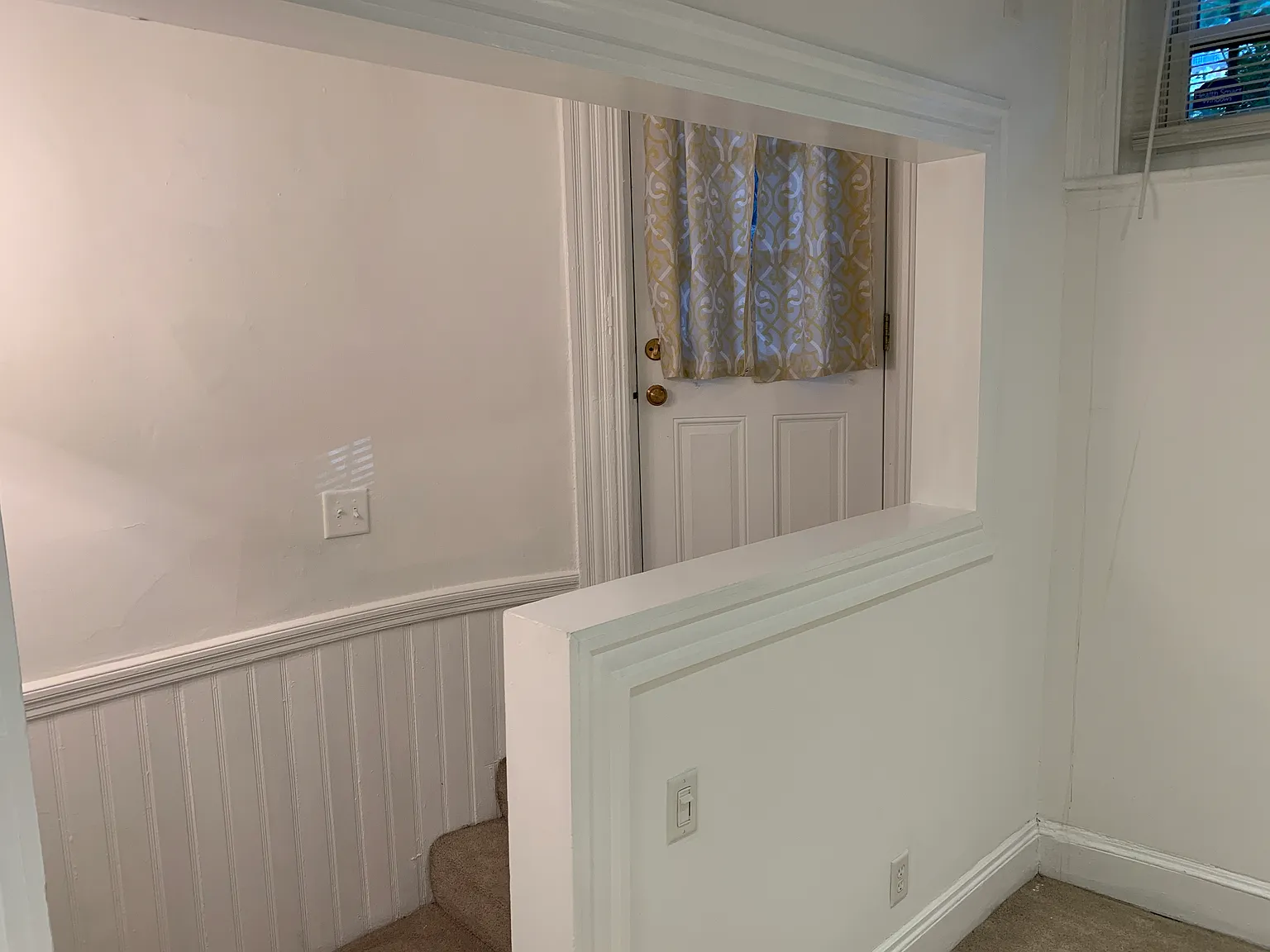 Studio, $2,400 — Photo 2