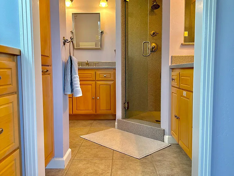1820 Astor Ave — Photo 23