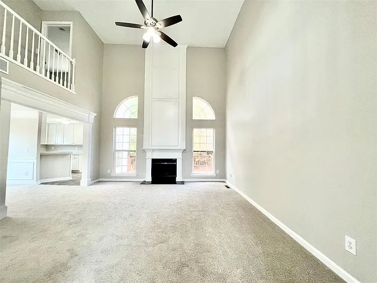 2312 Oak Glenn Cir — Photo 2