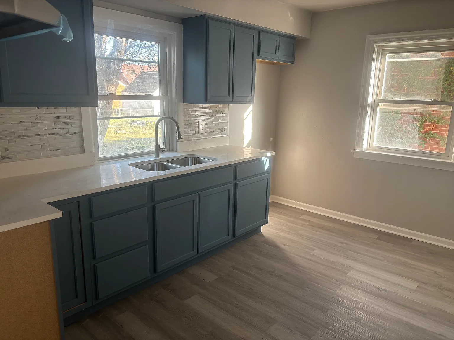 4 bed, 2526 sqft, $2,000 — Photo 2