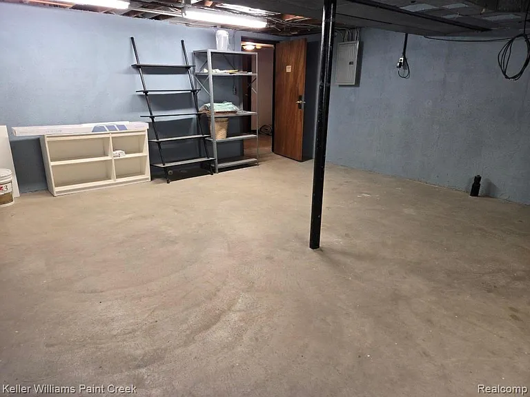 3105 Linwood Ave — Photo 22