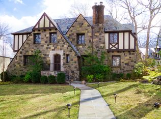 15 Beech Tree Ln, Pelham, NY 10803