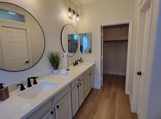 3122 W Spirit Dr, Phoenix, AZ 85086