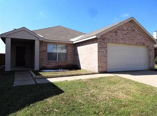 9708 Manassas Rd, Fort Worth, TX 76177