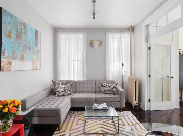 254 West 25th Street 2D image 1 of 6