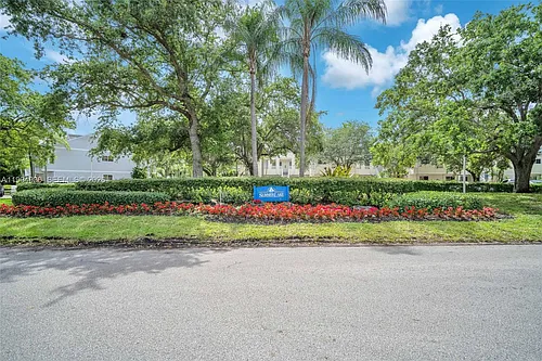 3437 NW 44th St #107 Photo 1