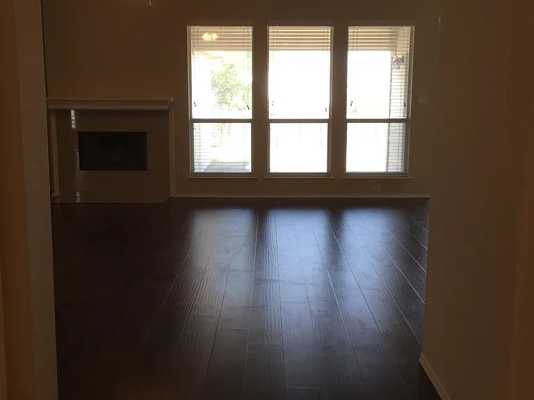 12100 Worthwood St — Photo 12