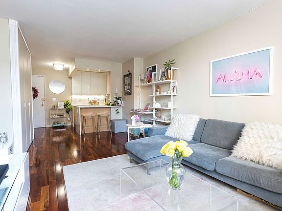 3rd image of 77 7th Ave APT 6L
