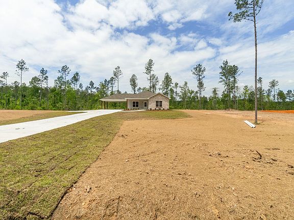 3rd image of 61 Noel Townsend Rd