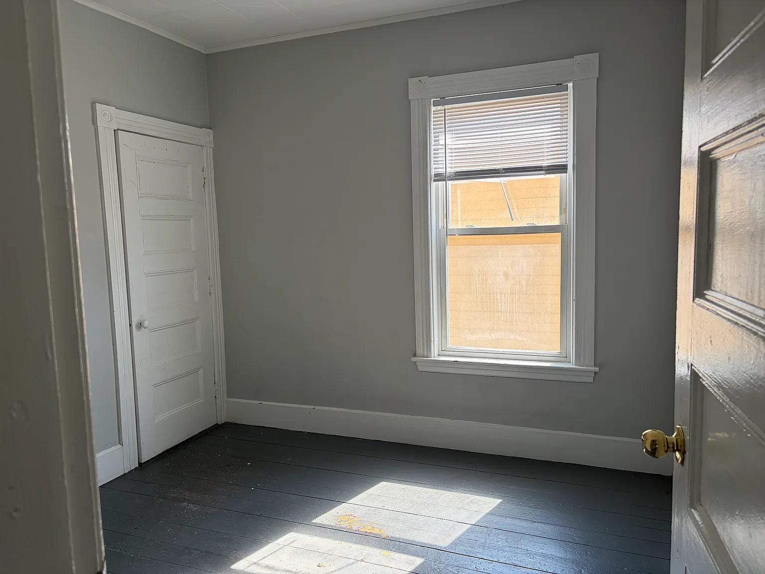4 bed, 1400 sqft, $2,550 — Photo 4