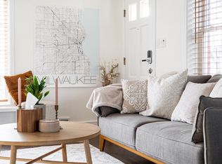 2939 N 68th St, Milwaukee, WI 53210