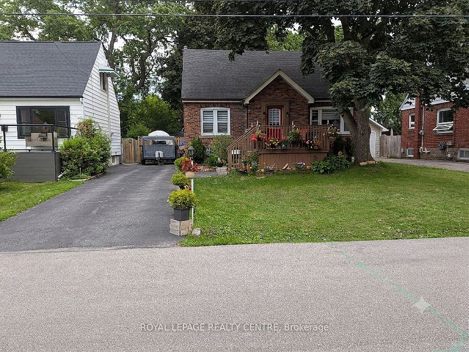 1st image of 114 1st St N