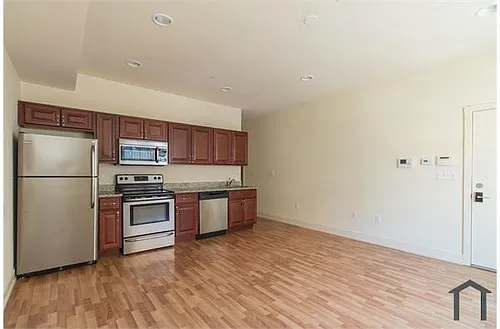 1505 W Master St #2 Photo 1