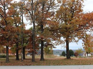 Holiday Island Dr, Eureka Springs, AR 72631
