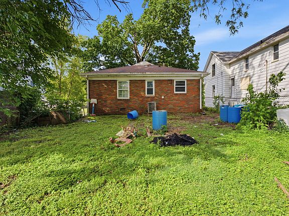 3rd image of 1204 Cedar St
