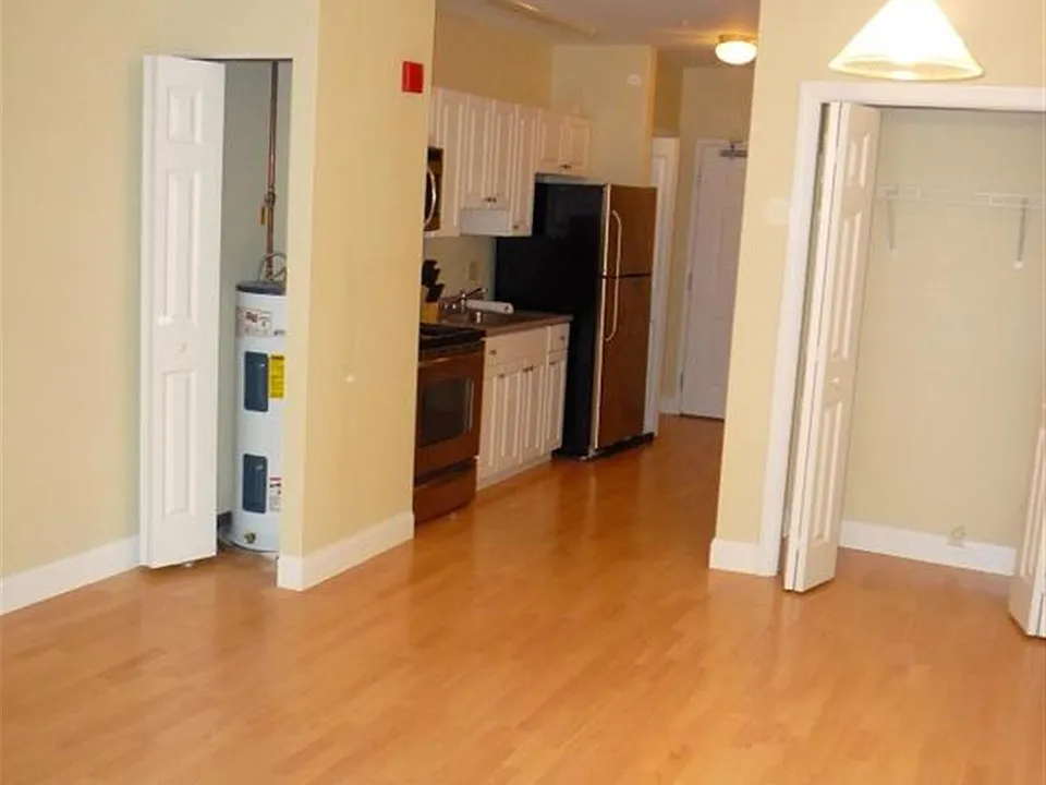 21 Brookline St #202