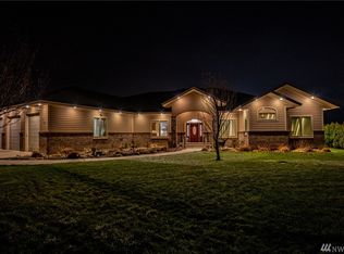 718 Young Rd NE, Moses Lake, WA 98837