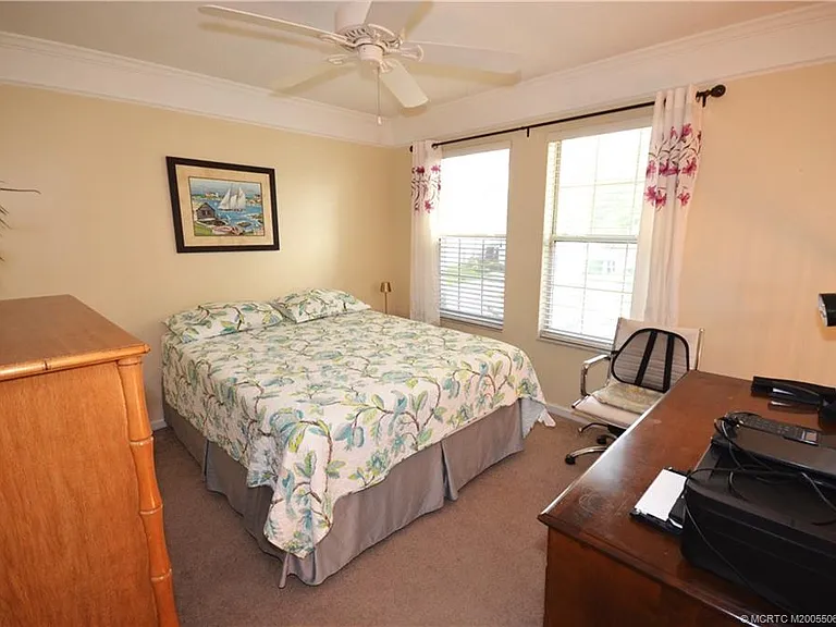 753 NW Waterlily Pl — Photo 17